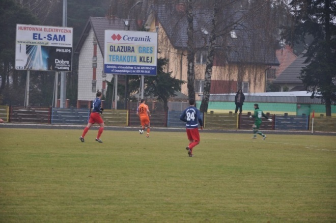 Narew Ostrołęka - Ursus Warszawa 0:3 (20.11.2011) - zdjęcie #1 - eOstroleka.pl