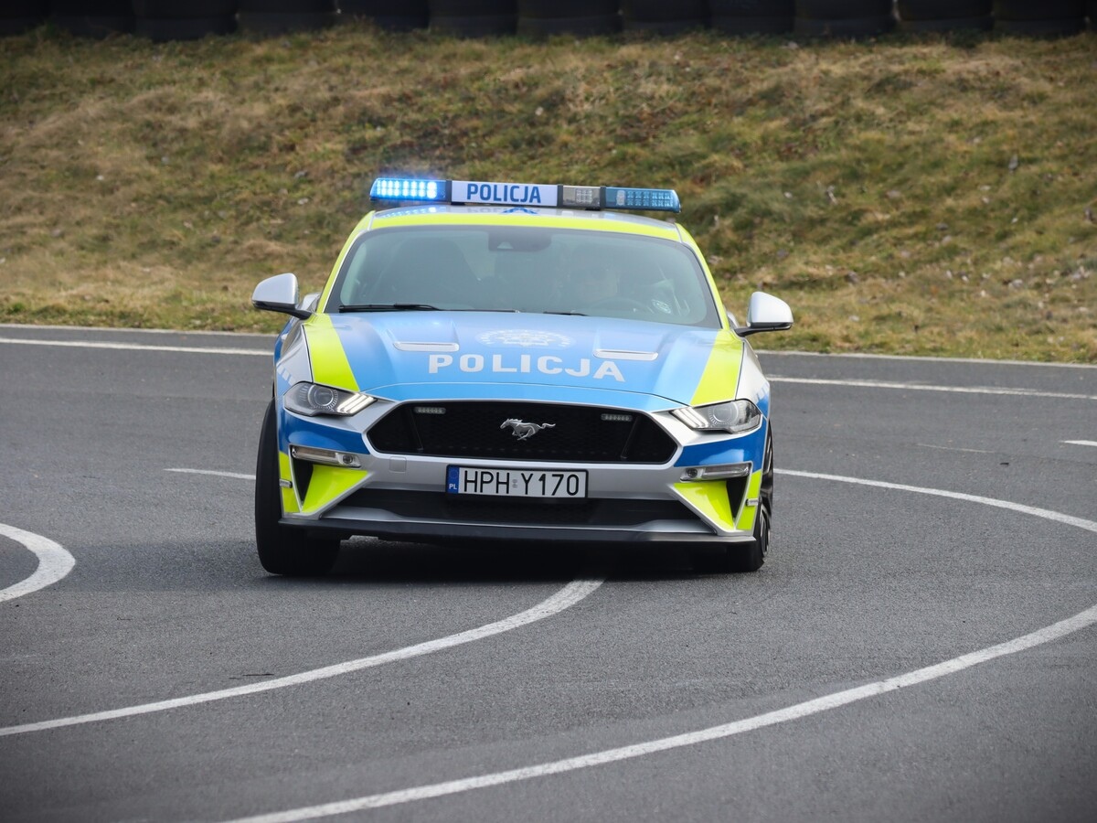 Ford Mustang w służbie mazowieckiej policji [20.03.2026] - zdjęcie #9 - eOstroleka.pl