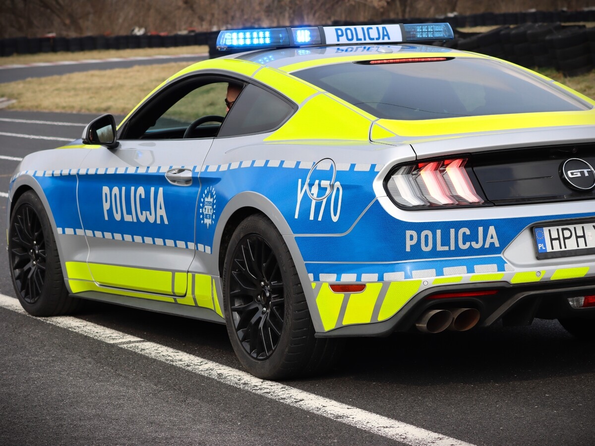 Ford Mustang w służbie mazowieckiej policji [20.03.2026] - zdjęcie #6 - eOstroleka.pl