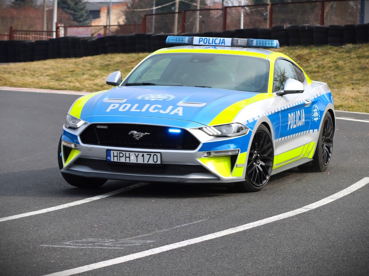Ford Mustang w służbie mazowieckiej policji [20.03.2026] - zdjęcie #4 - eOstroleka.pl