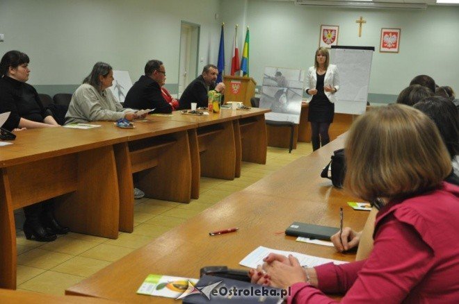 Świateczna Zbiórka Żywności: Liderzy gotowi do działania [21.XI.2011] - zdjęcie #5 - eOstroleka.pl