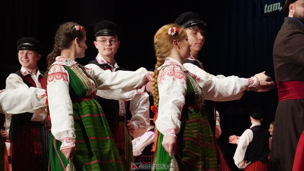 Koncert Korzenie i Echo, tam gdzie góry śpiewają, a puszcza wtóruje... [22.03.2026] - zdjęcie #71 - eOstroleka.pl