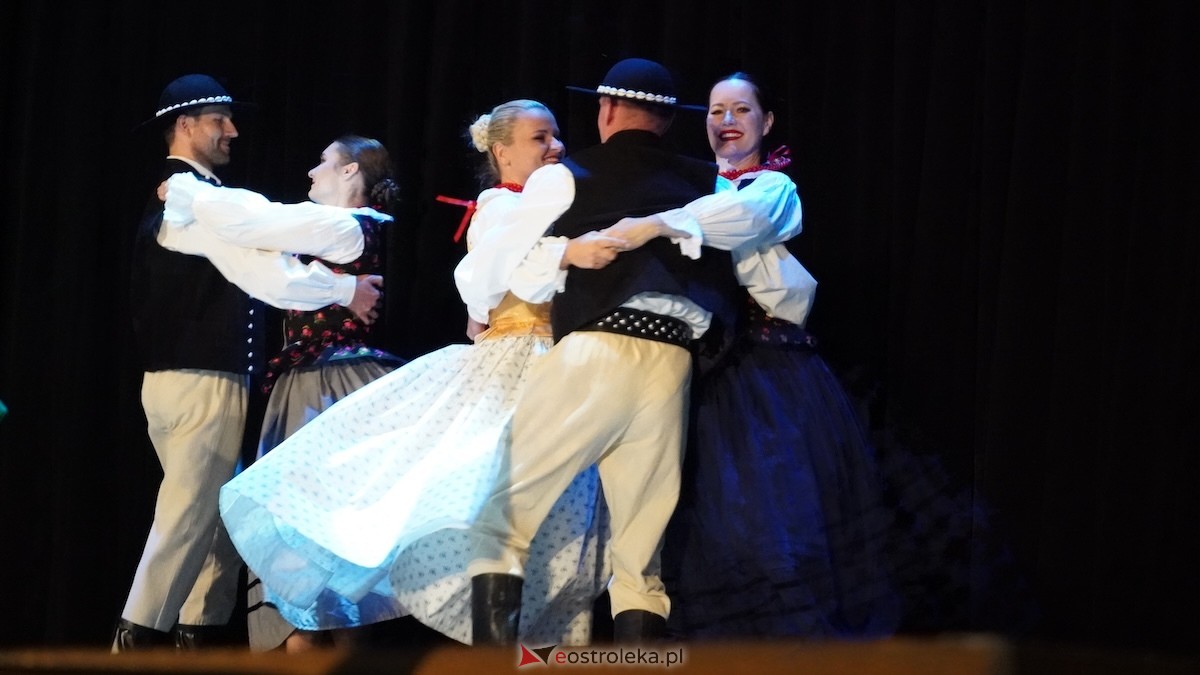 Koncert Korzenie i Echo, tam gdzie góry śpiewają, a puszcza wtóruje... [22.03.2026] - zdjęcie #25 - eOstroleka.pl