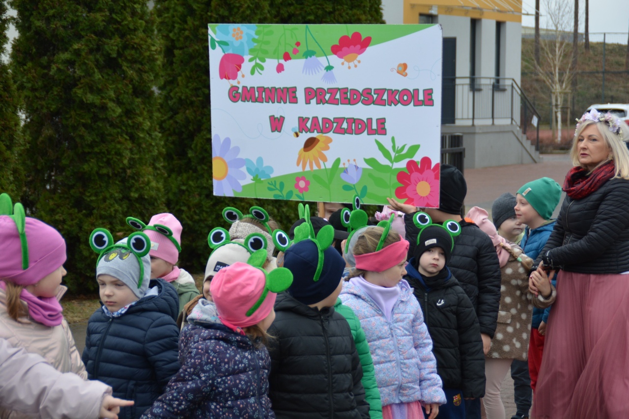 Kurpiowskie marzanny i Pinokio. Tak Kadzidło przywitało wiosnę! Fot. CKK Kadzidło  [20.03.2026] - zdjęcie #57 - eOstroleka.pl