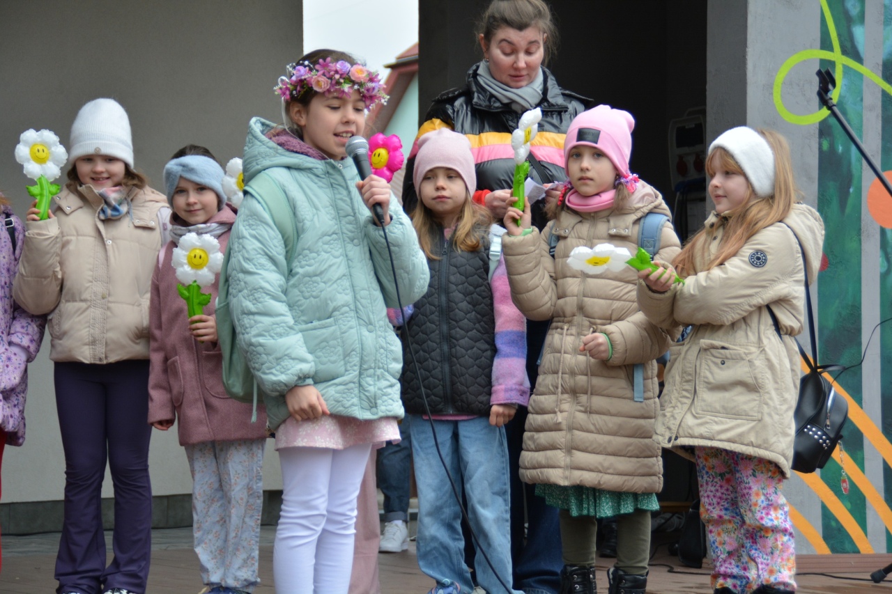 Kurpiowskie marzanny i Pinokio. Tak Kadzidło przywitało wiosnę! Fot. CKK Kadzidło  [20.03.2026] - zdjęcie #55 - eOstroleka.pl