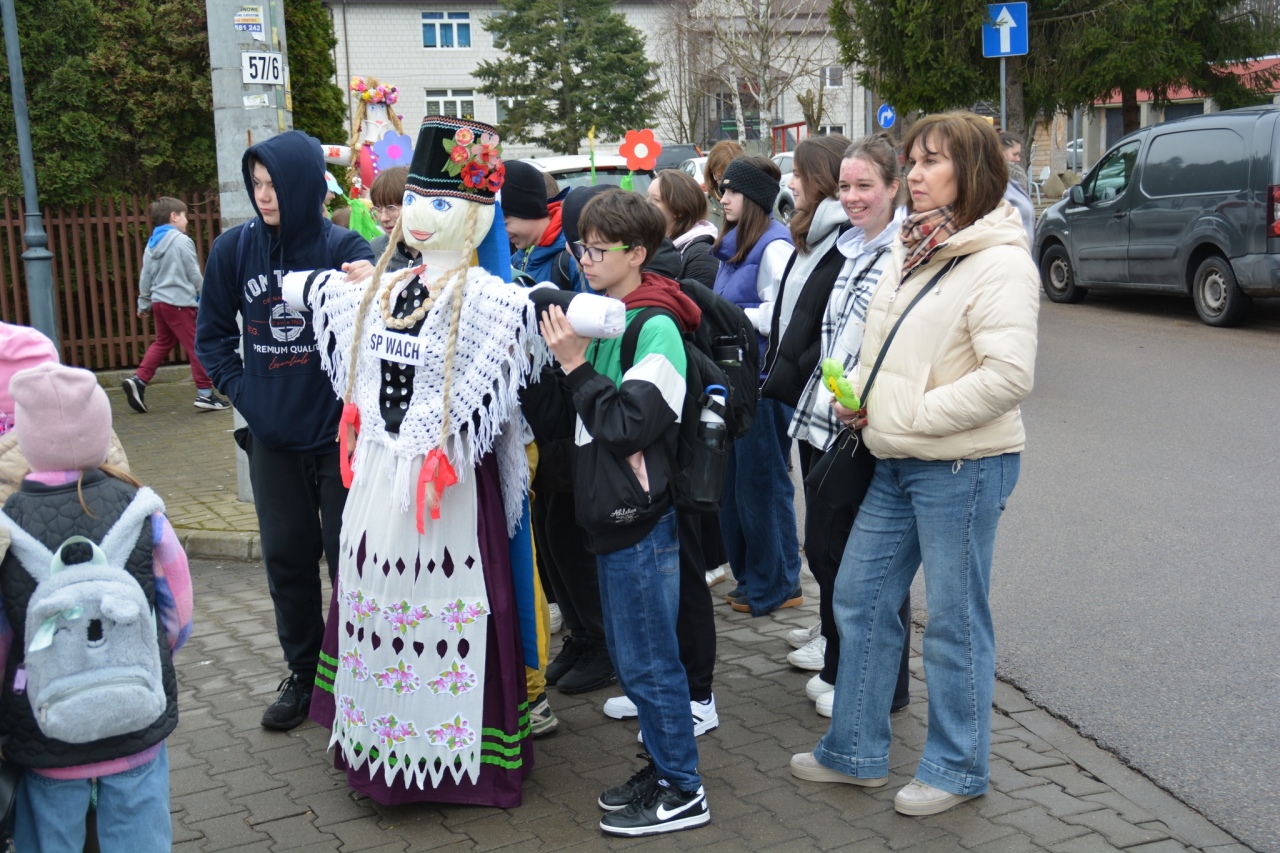 Kurpiowskie marzanny i Pinokio. Tak Kadzidło przywitało wiosnę! Fot. CKK Kadzidło  [20.03.2026] - zdjęcie #19 - eOstroleka.pl