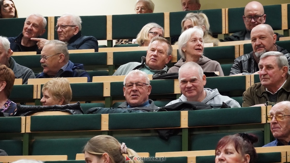 Spotkanie z Markiem Jakubiakiem w WSAP w Ostrołęce [23.03.2026] - zdjęcie #36 - eOstroleka.pl