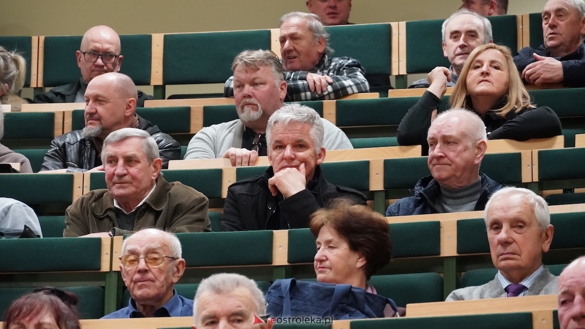 Spotkanie z Markiem Jakubiakiem w WSAP w Ostrołęce [23.03.2026] - zdjęcie #35 - eOstroleka.pl