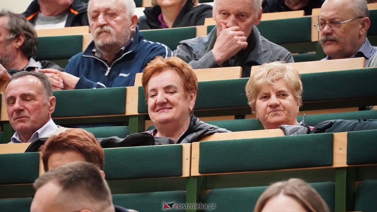 Spotkanie z Markiem Jakubiakiem w WSAP w Ostrołęce [23.03.2026] - zdjęcie #26 - eOstroleka.pl