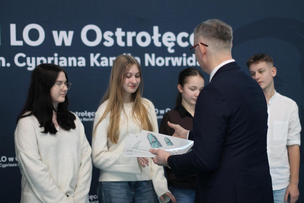 VIII edycja konkursu Pocisk w II LO [24.03.2026] - zdjęcie #11 - eOstroleka.pl