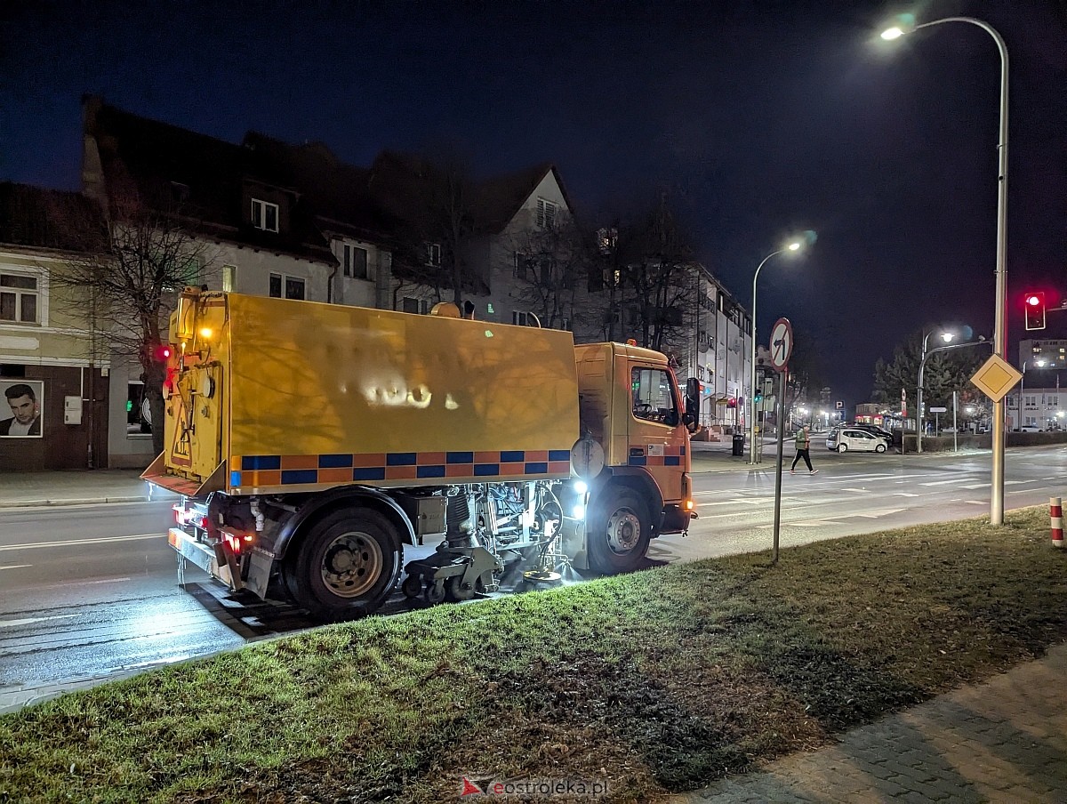 Wiosenne porządki w Ostrołęce [24.03.2026] - zdjęcie #1 - eOstroleka.pl