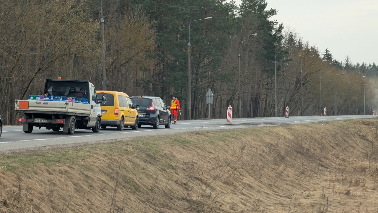Utrudnienia na Warszawskiej w Ostrołęce [25.03.2026] - zdjęcie #4 - eOstroleka.pl