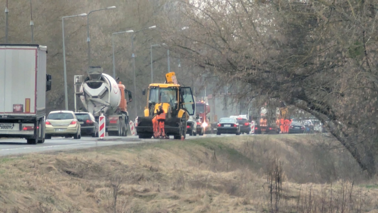Utrudnienia na Warszawskiej w Ostrołęce [25.03.2026] - zdjęcie #3 - eOstroleka.pl