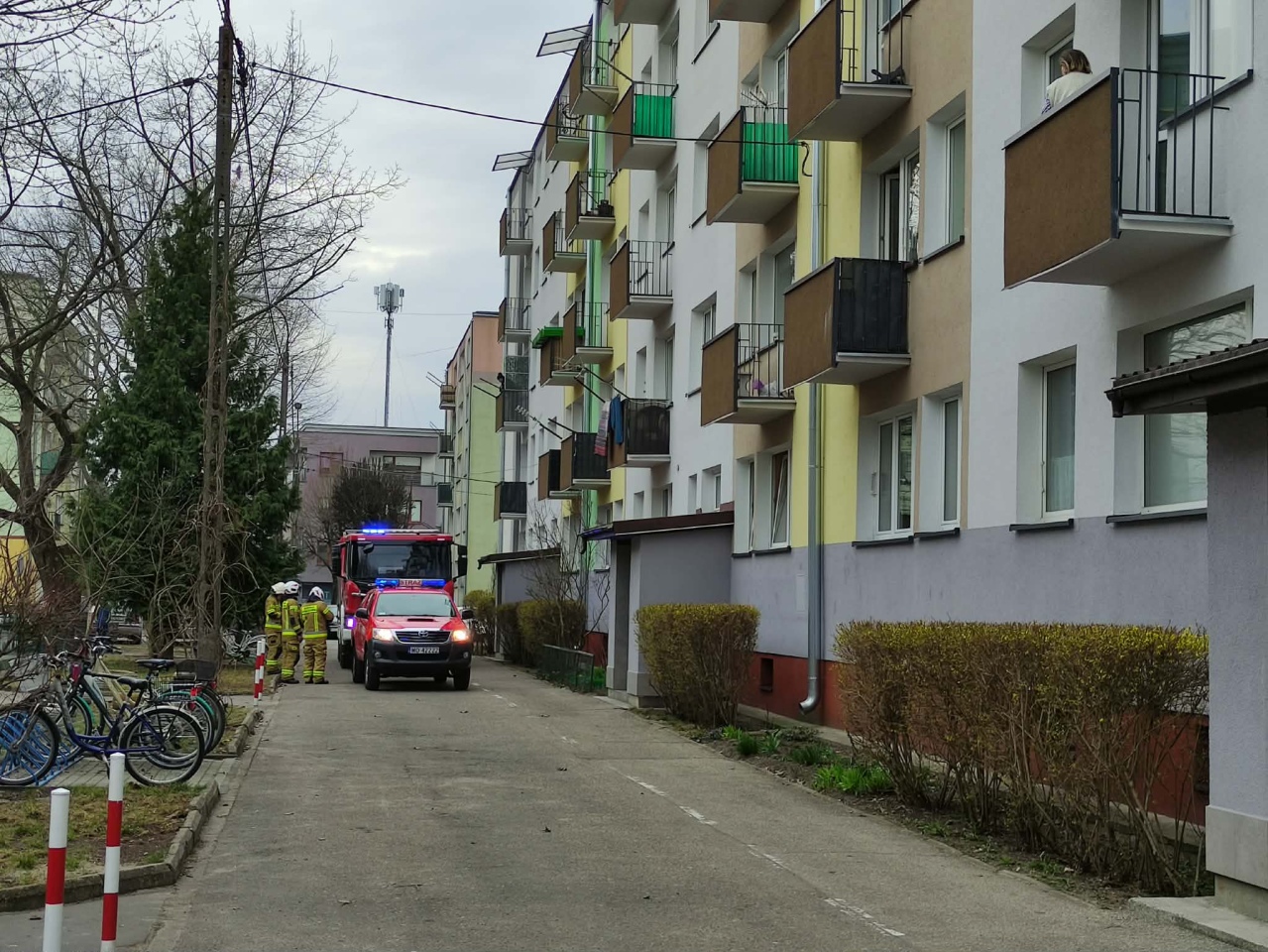Interwencja strażaków przy ul. Sygietyńskiego [25.03.2026] - zdjęcie #5 - eOstroleka.pl