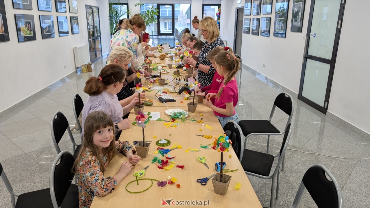 Wiosenne warsztaty w GOK-u w Olszewie-Borkach [25.03.2026] - zdjęcie #12 - eOstroleka.pl