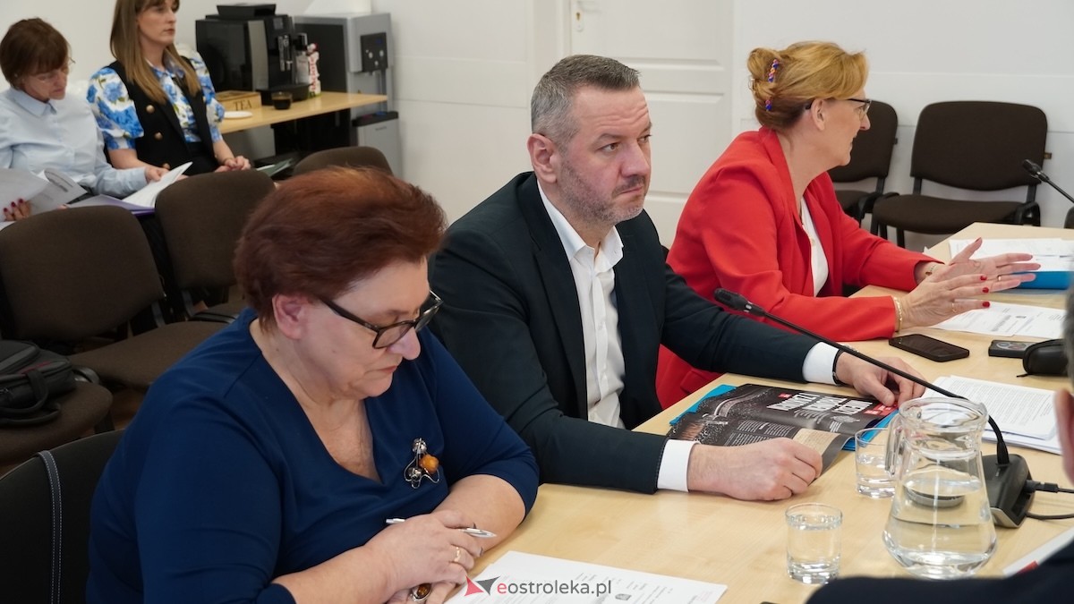 Sesja Rady Miasta Ostrołęki [26.03.2026] - zdjęcie #20 - eOstroleka.pl