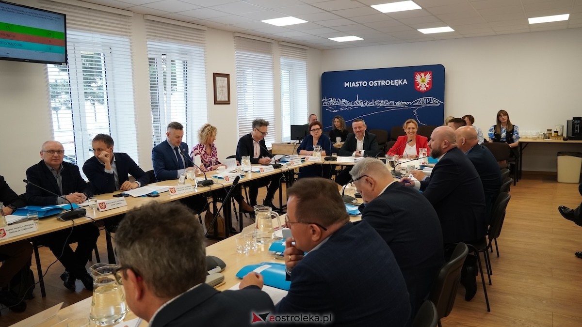 Sesja Rady Miasta Ostrołęki [26.03.2026] - zdjęcie #3 - eOstroleka.pl