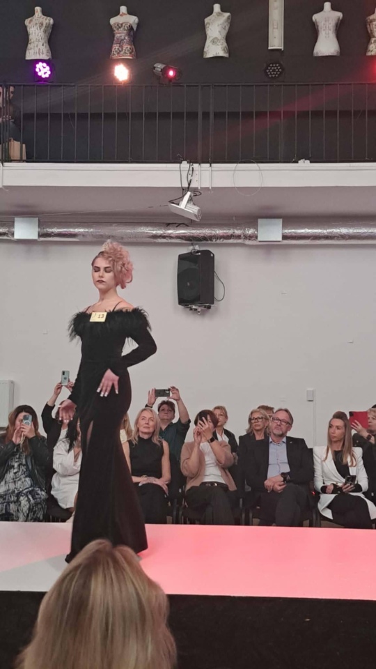 XVIII Ogólnopolski Konkurs Fantazji Fryzjerskiej [24.03.3026] - zdjęcie #11 - eOstroleka.pl