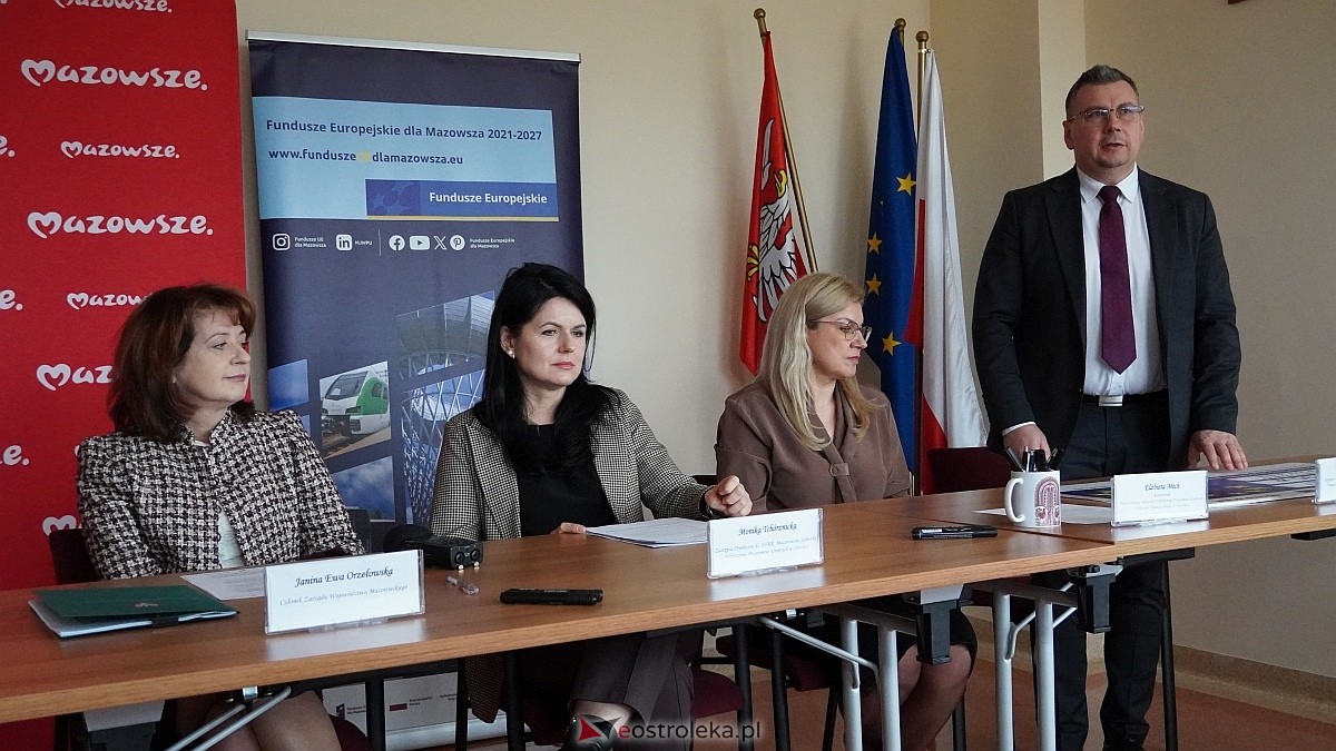 Podpisanie umów na inwestycje w zdrowie i infrastrukturę w regionie ostrołęckim [26.03.2026] - zdjęcie #38 - eOstroleka.pl