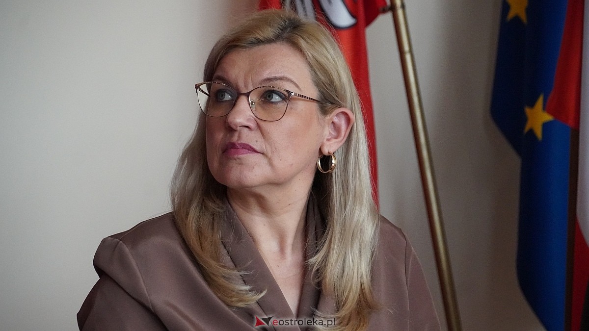 Podpisanie umów na inwestycje w zdrowie i infrastrukturę w regionie ostrołęckim [26.03.2026] - zdjęcie #32 - eOstroleka.pl