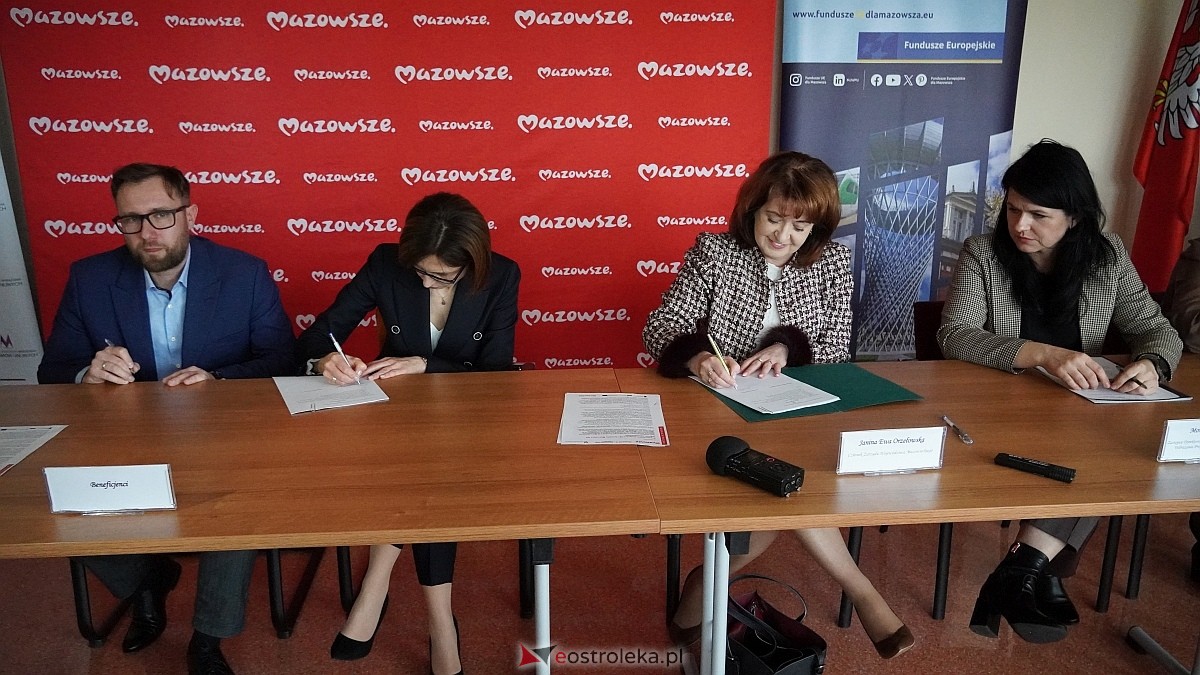 Podpisanie umów na inwestycje w zdrowie i infrastrukturę w regionie ostrołęckim [26.03.2026] - zdjęcie #23 - eOstroleka.pl