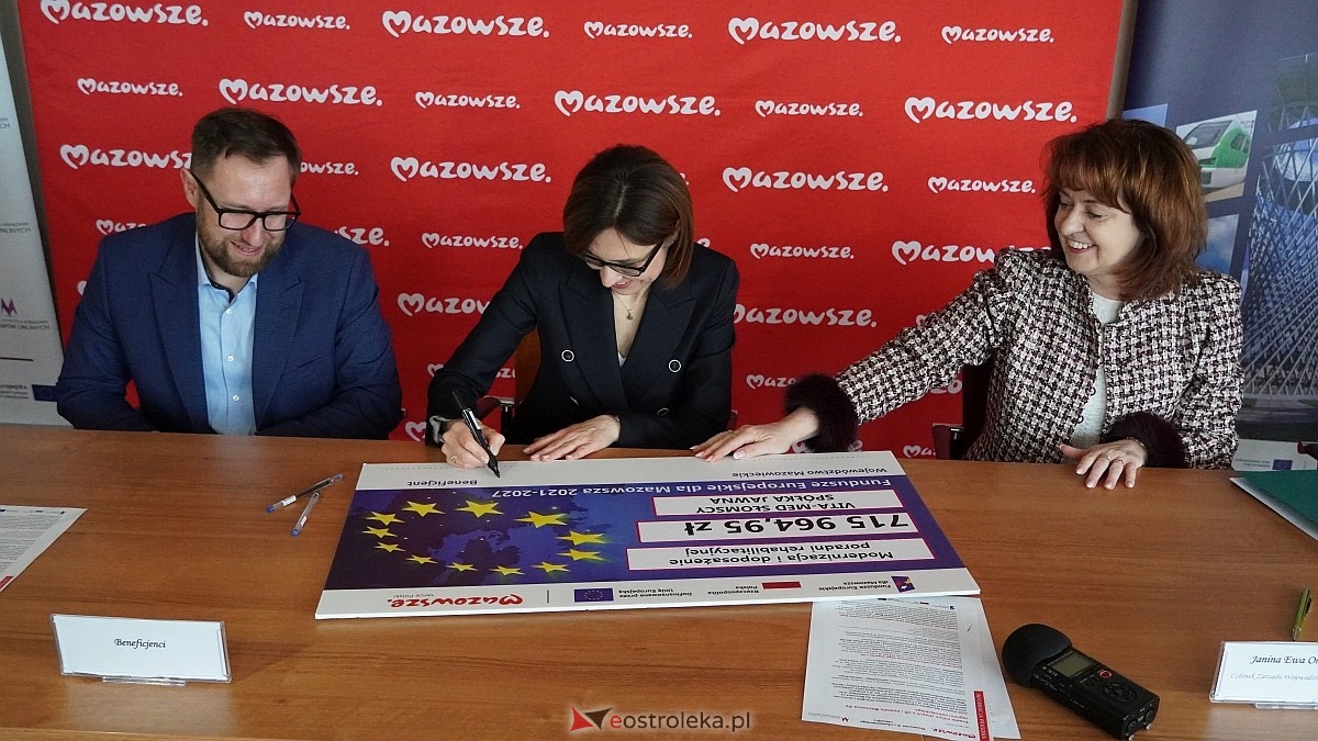 Podpisanie umów na inwestycje w zdrowie i infrastrukturę w regionie ostrołęckim [26.03.2026] - zdjęcie #22 - eOstroleka.pl