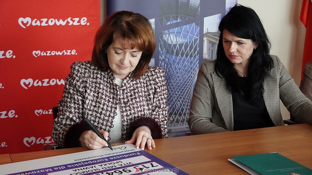 Podpisanie umów na inwestycje w zdrowie i infrastrukturę w regionie ostrołęckim [26.03.2026] - zdjęcie #20 - eOstroleka.pl