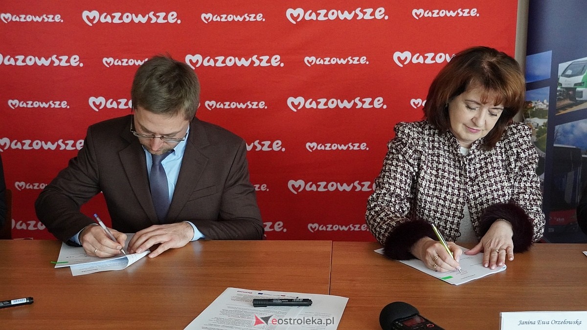 Podpisanie umów na inwestycje w zdrowie i infrastrukturę w regionie ostrołęckim [26.03.2026] - zdjęcie #5 - eOstroleka.pl