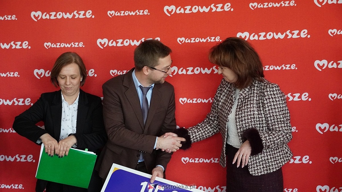 Podpisanie umów na inwestycje w zdrowie i infrastrukturę w regionie ostrołęckim [26.03.2026] - zdjęcie #3 - eOstroleka.pl
