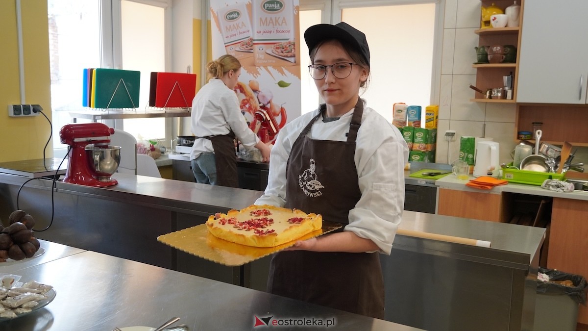 VIII Edycja Konkursu Wypieki Wielkanocne - Mazurek Wielkanocny w ZSZ nr 4 w Ostrołęce - zdjęcie #37 - eOstroleka.pl