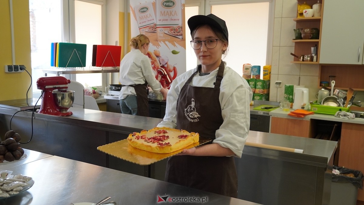 VIII Edycja Konkursu Wypieki Wielkanocne - Mazurek Wielkanocny w ZSZ nr 4 w Ostrołęce - zdjęcie #36 - eOstroleka.pl