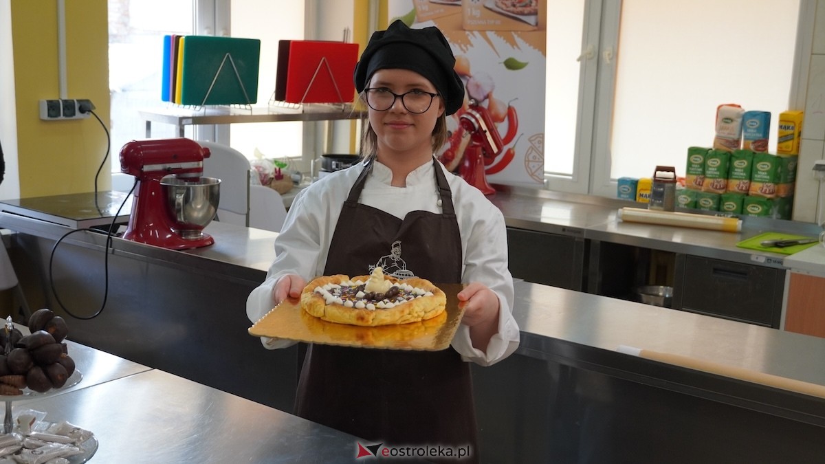 VIII Edycja Konkursu Wypieki Wielkanocne - Mazurek Wielkanocny w ZSZ nr 4 w Ostrołęce - zdjęcie #35 - eOstroleka.pl