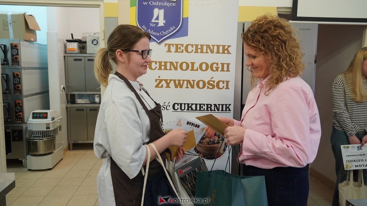 VIII Edycja Konkursu Wypieki Wielkanocne - Mazurek Wielkanocny w ZSZ nr 4 w Ostrołęce - zdjęcie #20 - eOstroleka.pl