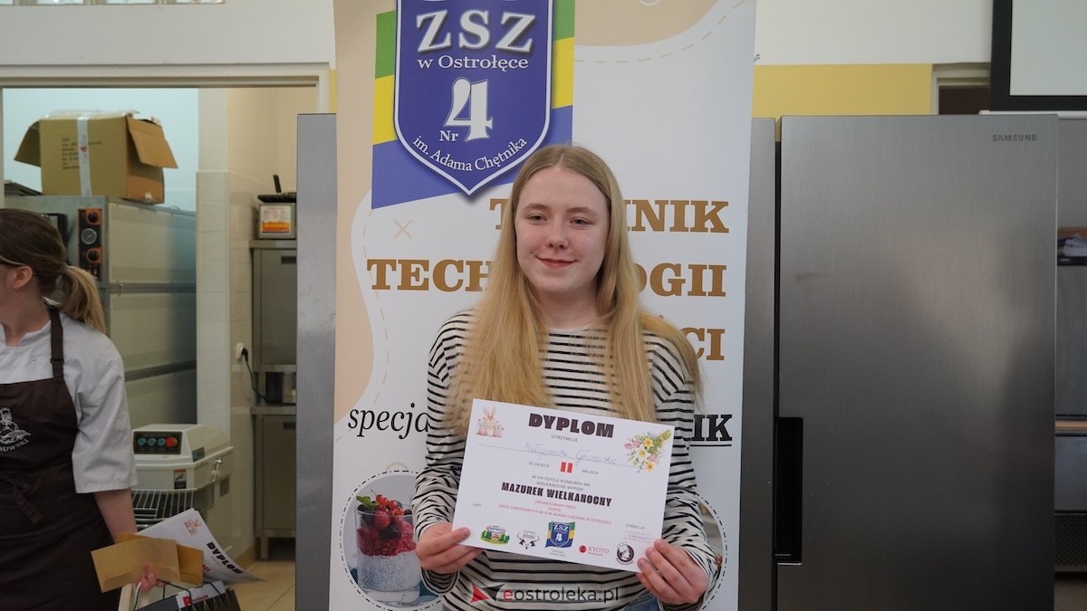 VIII Edycja Konkursu Wypieki Wielkanocne - Mazurek Wielkanocny w ZSZ nr 4 w Ostrołęce - zdjęcie #17 - eOstroleka.pl