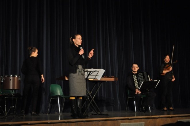 Koncert Kalejdoskop rytmów i melodii w OCK [23.XI.2011] - zdjęcie #14 - eOstroleka.pl