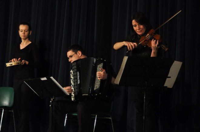 Koncert Kalejdoskop rytmów i melodii w OCK [23.XI.2011] - zdjęcie #16 - eOstroleka.pl