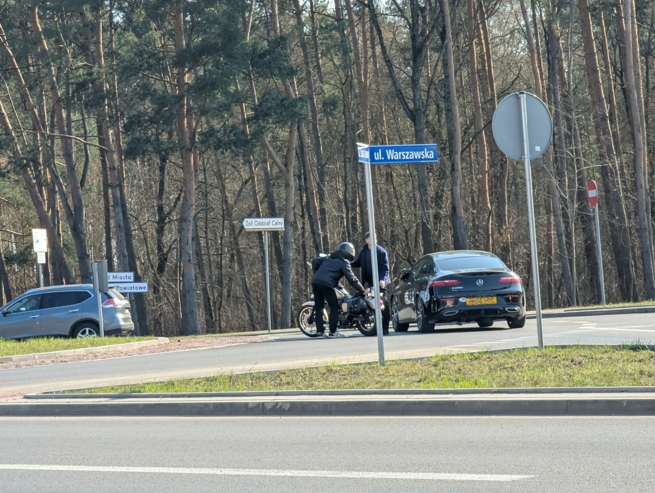 Kolizja na Warszawskiej [28.03.2026] - zdjęcie #1 - eOstroleka.pl