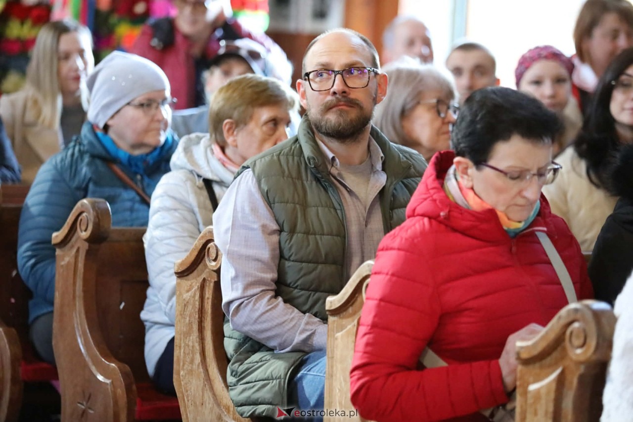 III regionalny przegląd pieśni sakralnej w Łysych [28.03.2026] - zdjęcie #60 - eOstroleka.pl
