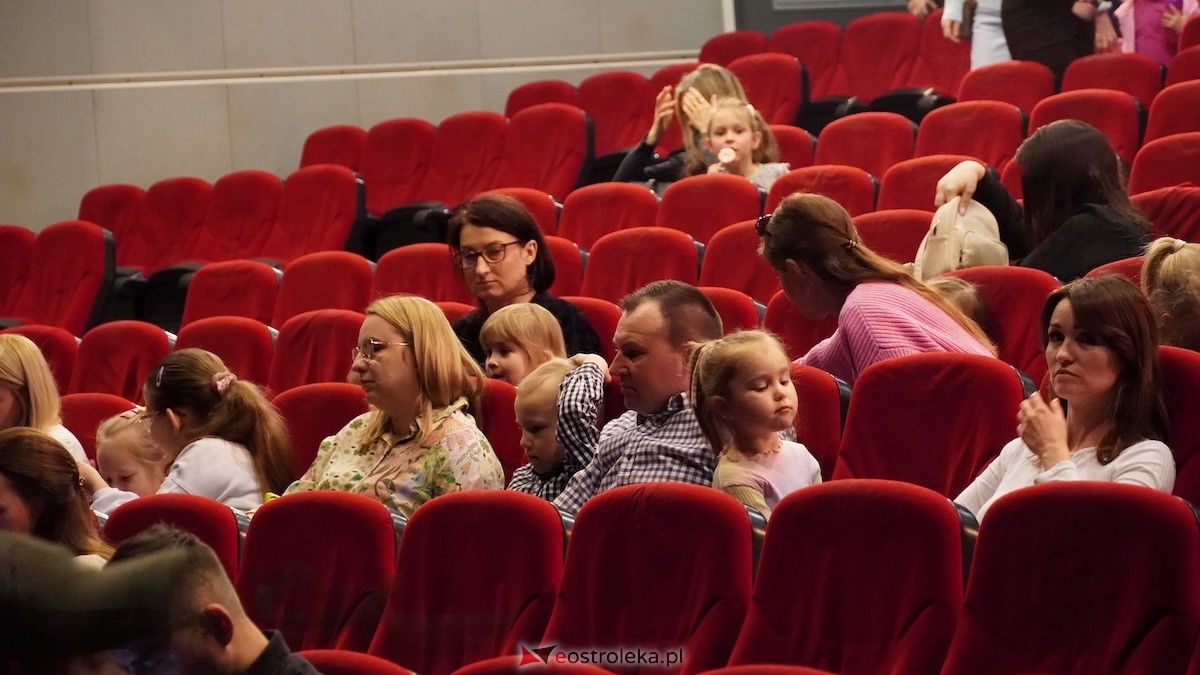 Spektakl O Słodkiej Królewnie i Pięknym Księciu w OCK [29.03.2026] - zdjęcie #58 - eOstroleka.pl