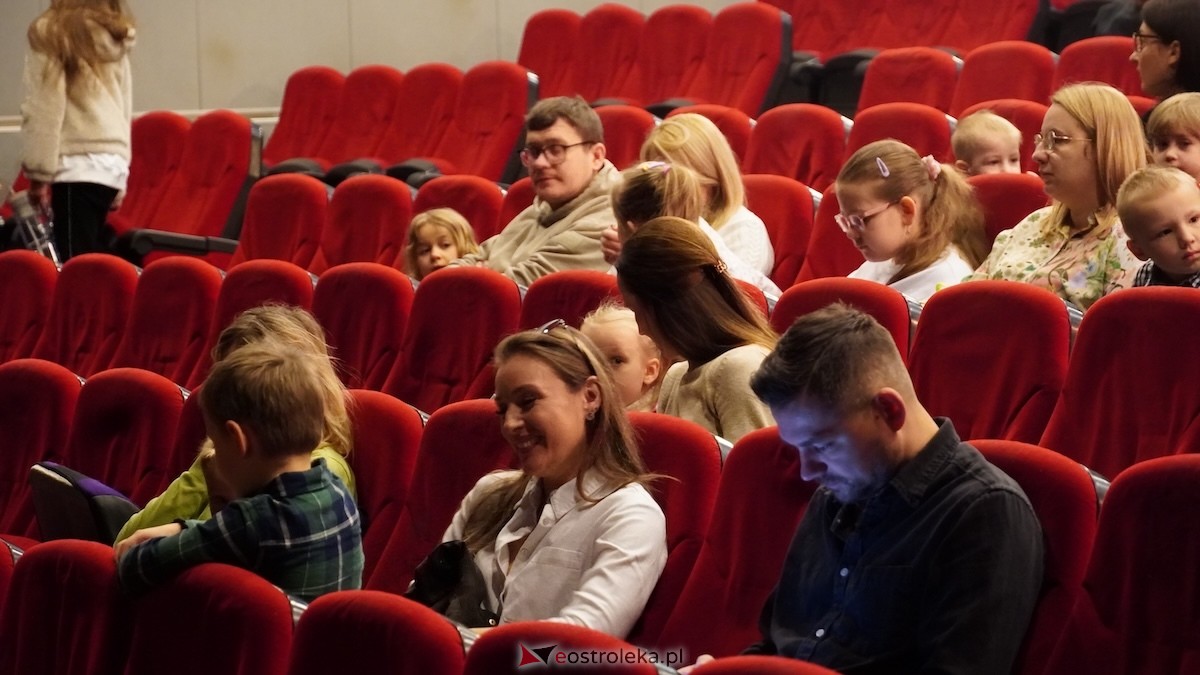 Spektakl O Słodkiej Królewnie i Pięknym Księciu w OCK [29.03.2026] - zdjęcie #56 - eOstroleka.pl