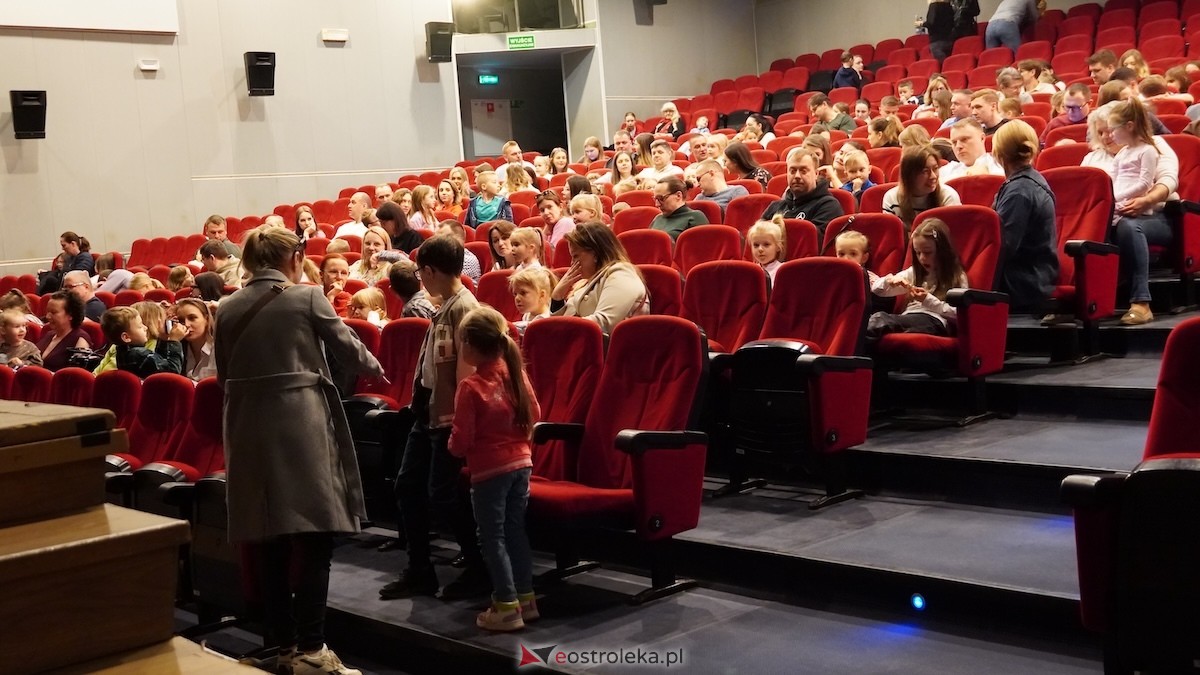 Spektakl O Słodkiej Królewnie i Pięknym Księciu w OCK [29.03.2026] - zdjęcie #47 - eOstroleka.pl