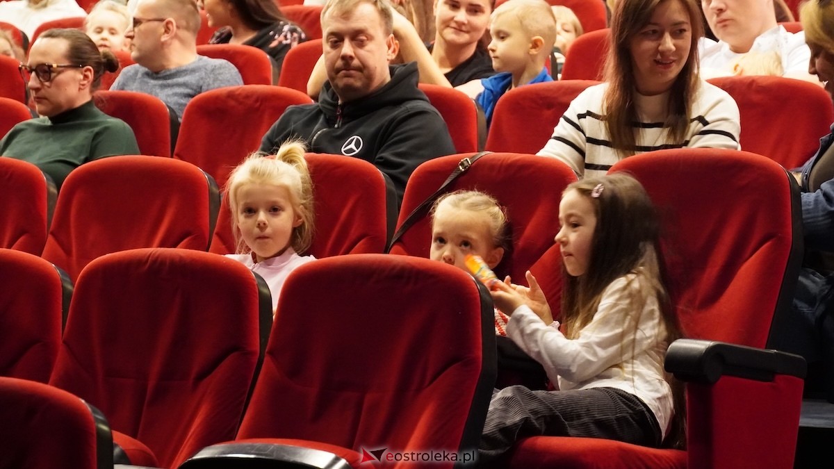 Spektakl O Słodkiej Królewnie i Pięknym Księciu w OCK [29.03.2026] - zdjęcie #46 - eOstroleka.pl