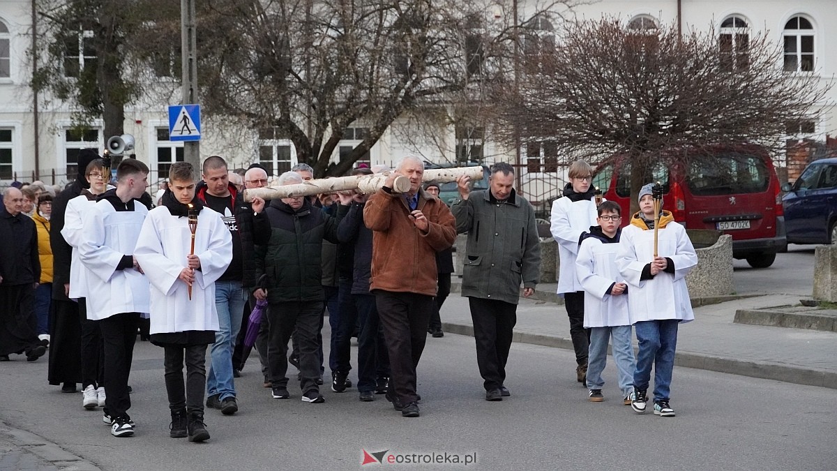 Droga Krzyżowa w kościele farnym [31.03.2026] - zdjęcie #84 - eOstroleka.pl