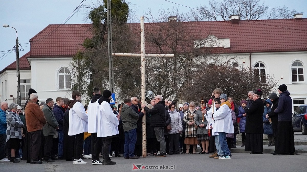 Droga Krzyżowa w kościele farnym [31.03.2026] - zdjęcie #67 - eOstroleka.pl