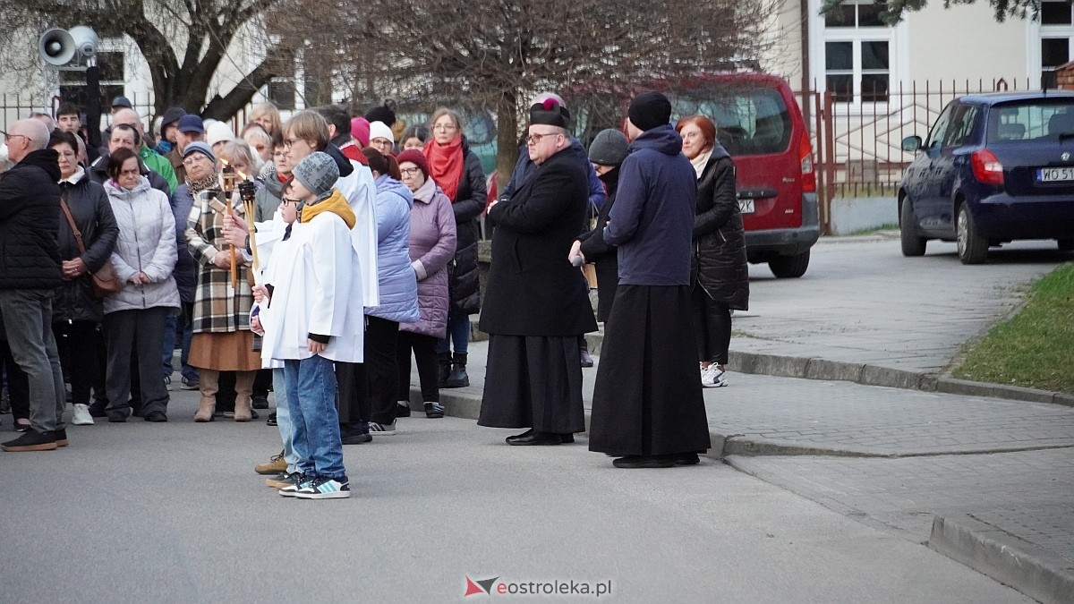 Droga Krzyżowa w kościele farnym [31.03.2026] - zdjęcie #63 - eOstroleka.pl
