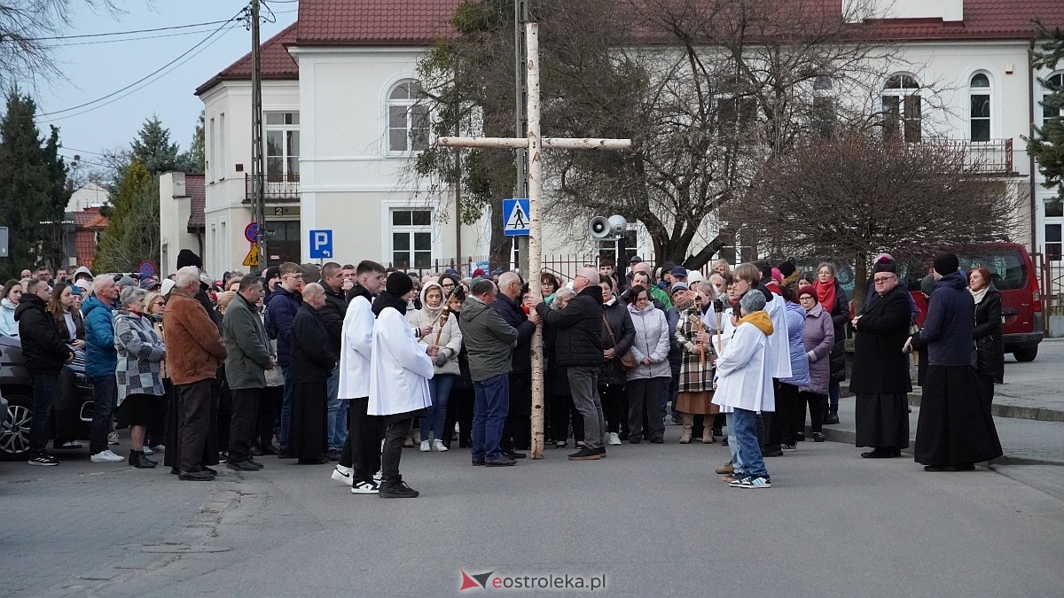 Droga Krzyżowa w kościele farnym [31.03.2026] - zdjęcie #61 - eOstroleka.pl