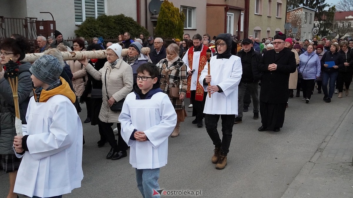 Droga Krzyżowa w kościele farnym [31.03.2026] - zdjęcie #54 - eOstroleka.pl