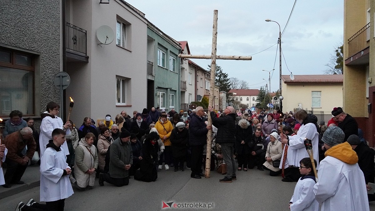 Droga Krzyżowa w kościele farnym [31.03.2026] - zdjęcie #52 - eOstroleka.pl