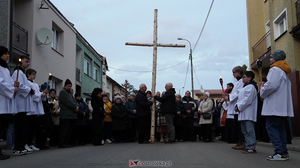 Droga Krzyżowa w kościele farnym [31.03.2026] - zdjęcie #48 - eOstroleka.pl
