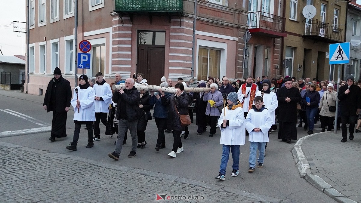 Droga Krzyżowa w kościele farnym [31.03.2026] - zdjęcie #41 - eOstroleka.pl
